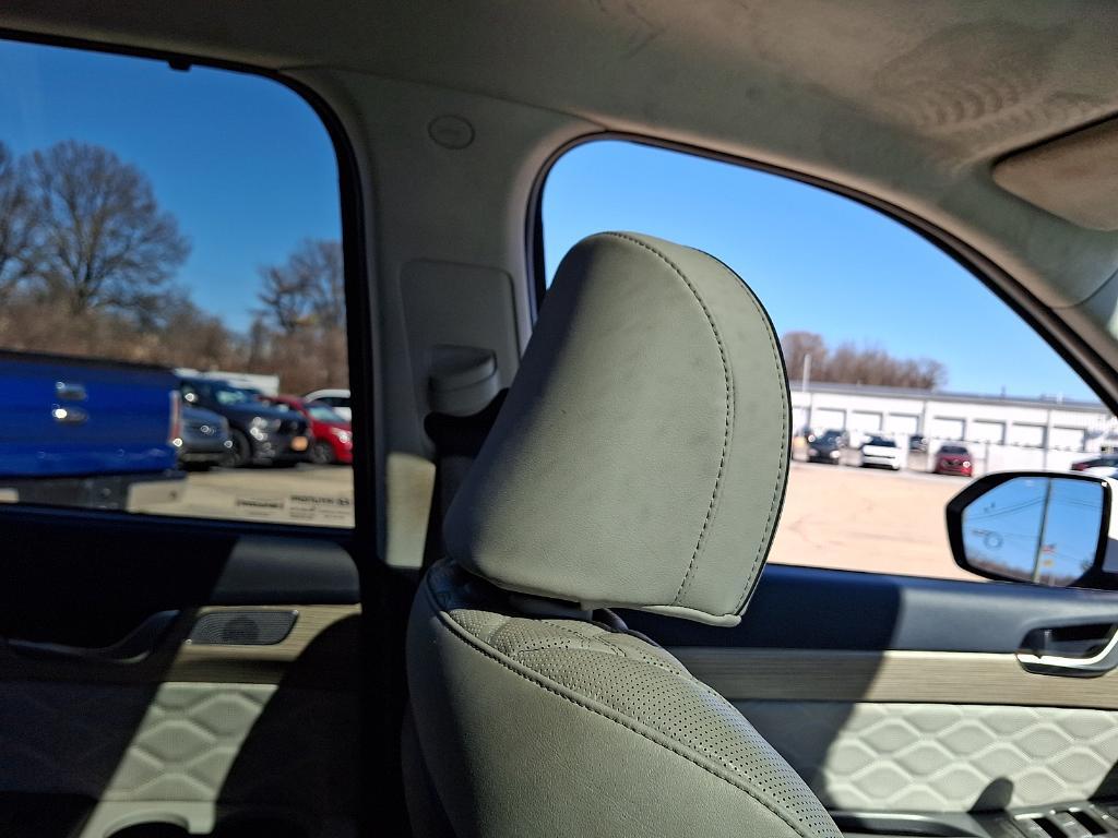 used 2022 Hyundai Palisade car, priced at $27,589