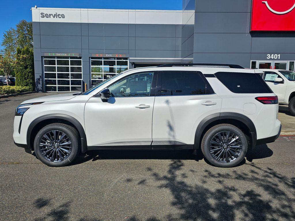 new 2026 Nissan Pathfinder car, priced at $43,676