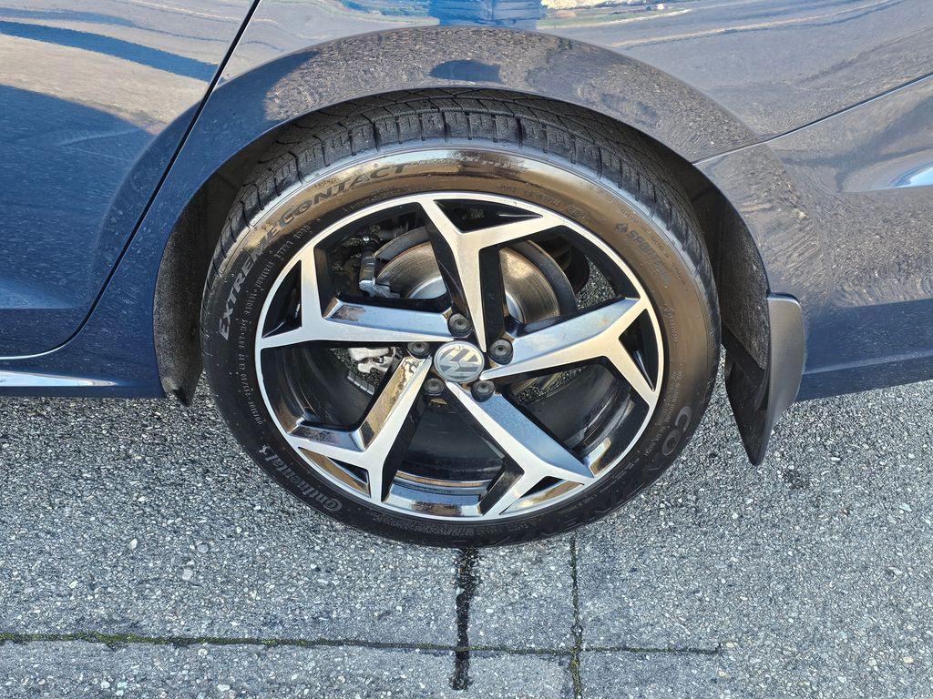 used 2021 Volkswagen Passat car, priced at $13,999