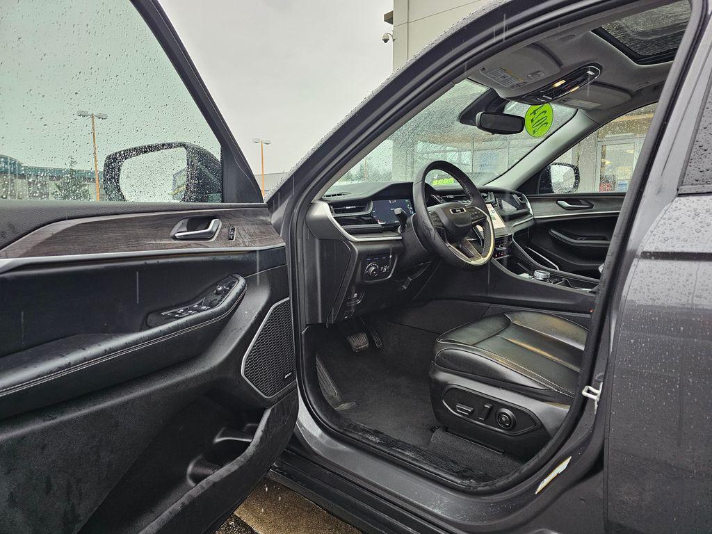 used 2024 Jeep Grand Cherokee 4xe car, priced at $26,289