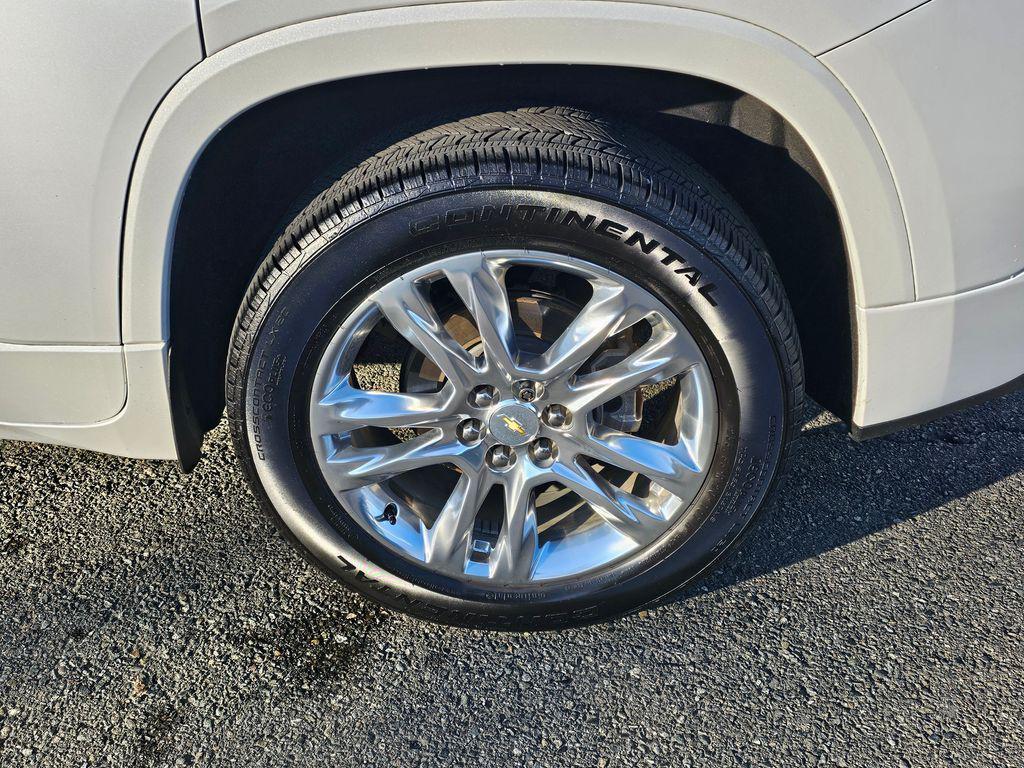 used 2019 Chevrolet Traverse car, priced at $24,993