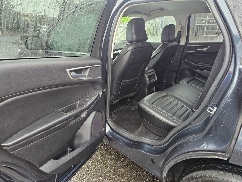 used 2024 Ford Edge car, priced at $21,368