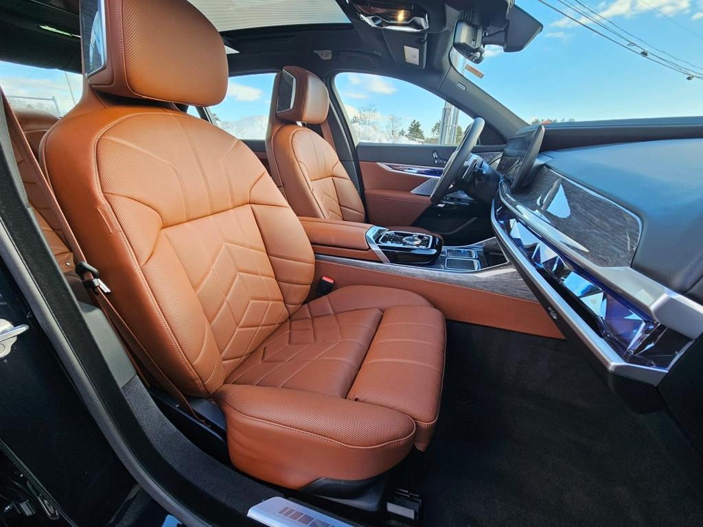 used 2025 BMW 760 car, priced at $122,461