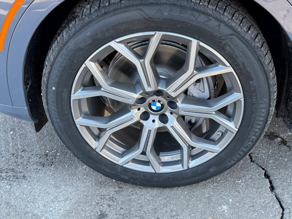 new 2026 BMW X7 car, priced at $96,250