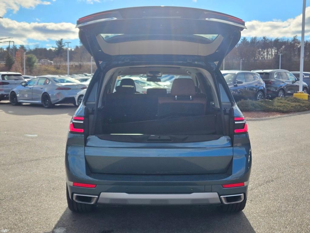 used 2025 BMW X7 car, priced at $75,999