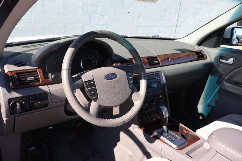 used 2007 Ford Five Hundred car, priced at $5,594