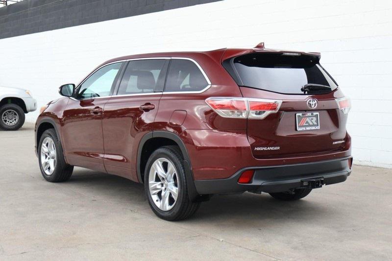 used 2015 Toyota Highlander car, priced at $16,994