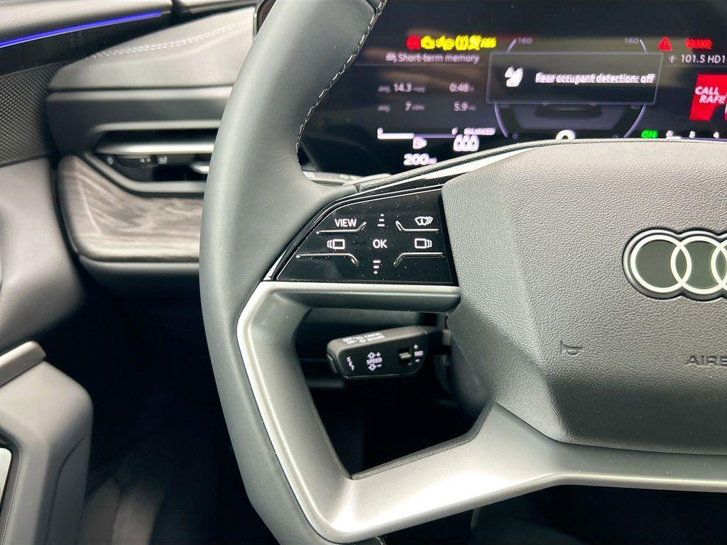 used 2025 Audi Q5 car