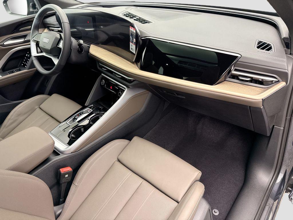 new 2025 Audi Q5 car, priced at $59,025