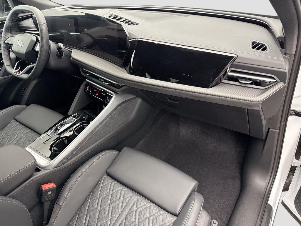 new 2025 Audi SQ5 car, priced at $75,710