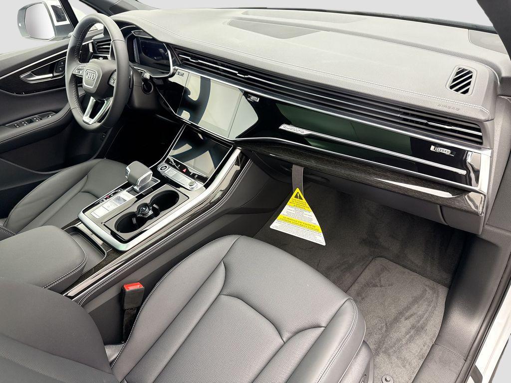 used 2026 Audi Q7 car