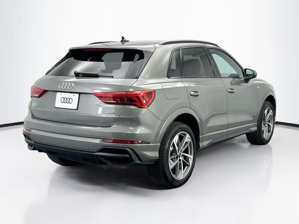 new 2025 Audi Q3 car, priced at $43,925