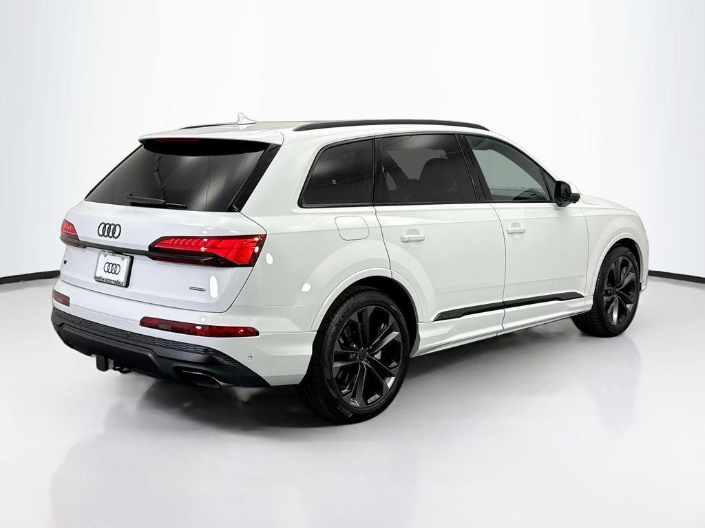 new 2026 Audi Q7 car, priced at $78,595