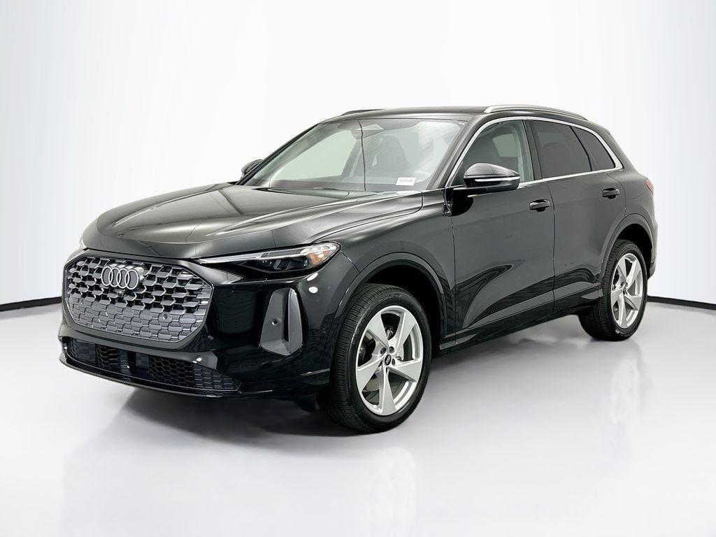 new 2025 Audi Q5 car, priced at $62,080