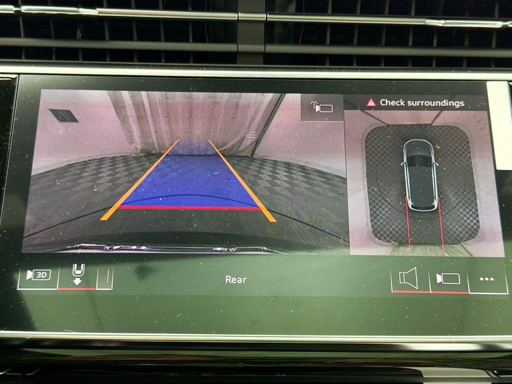 new 2026 Audi Q7 car, priced at $78,595