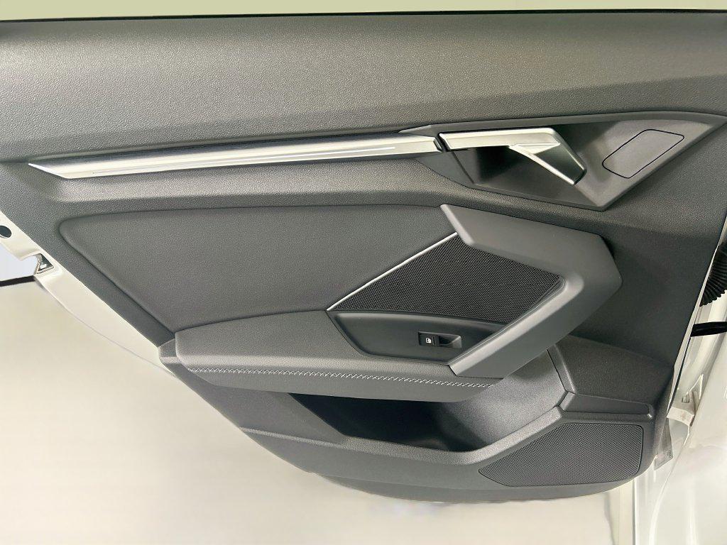 Audi S3 view 24