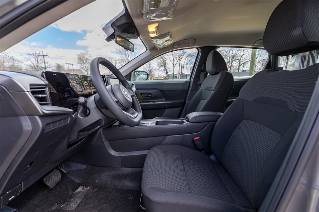 new 2025 Nissan Kicks car, priced at $21,995