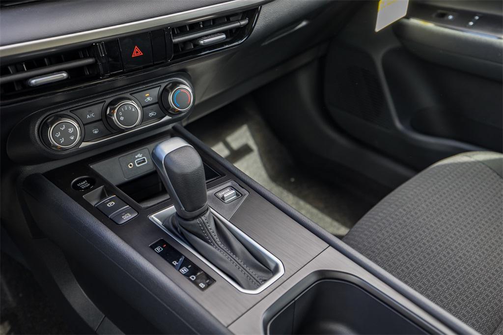 new 2025 Nissan Kicks car, priced at $21,995