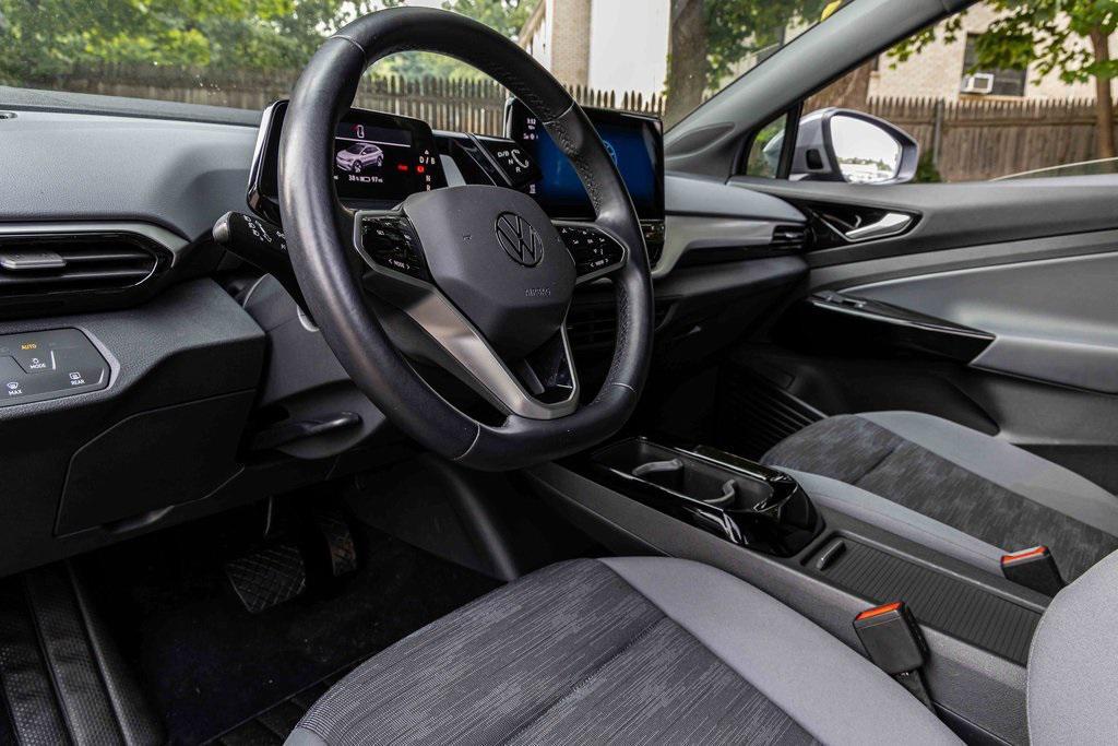 used 2022 Volkswagen ID.4 car, priced at $16,495