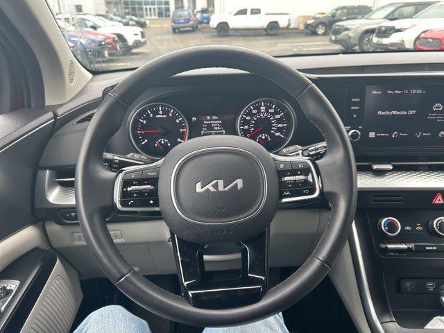used 2024 Kia Carnival car, priced at $27,937