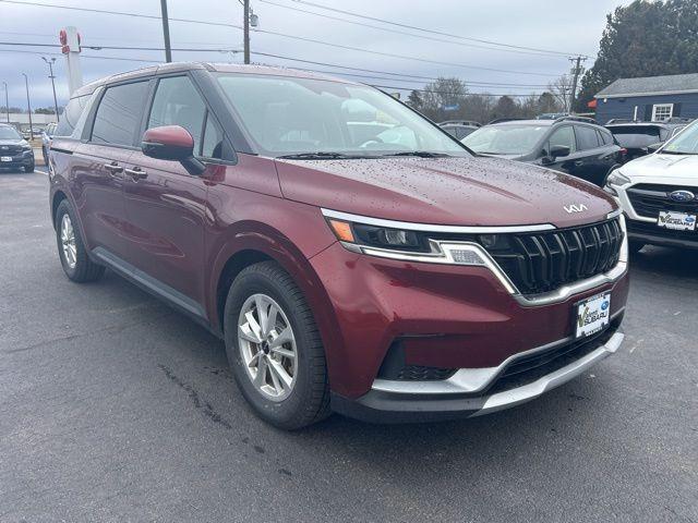 used 2024 Kia Carnival car, priced at $27,937