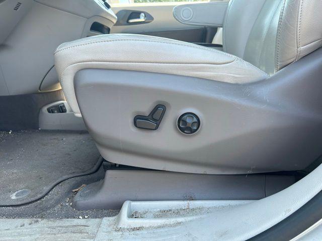 used 2020 Chrysler Pacifica car, priced at $22,832
