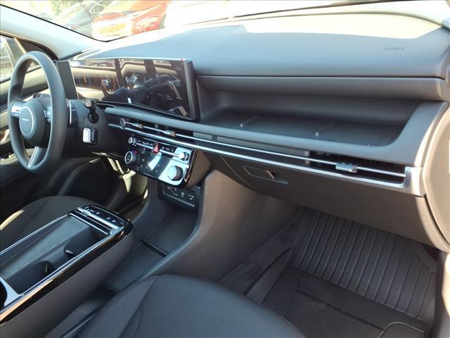 new 2026 Hyundai TUCSON Hybrid car, priced at $33,928