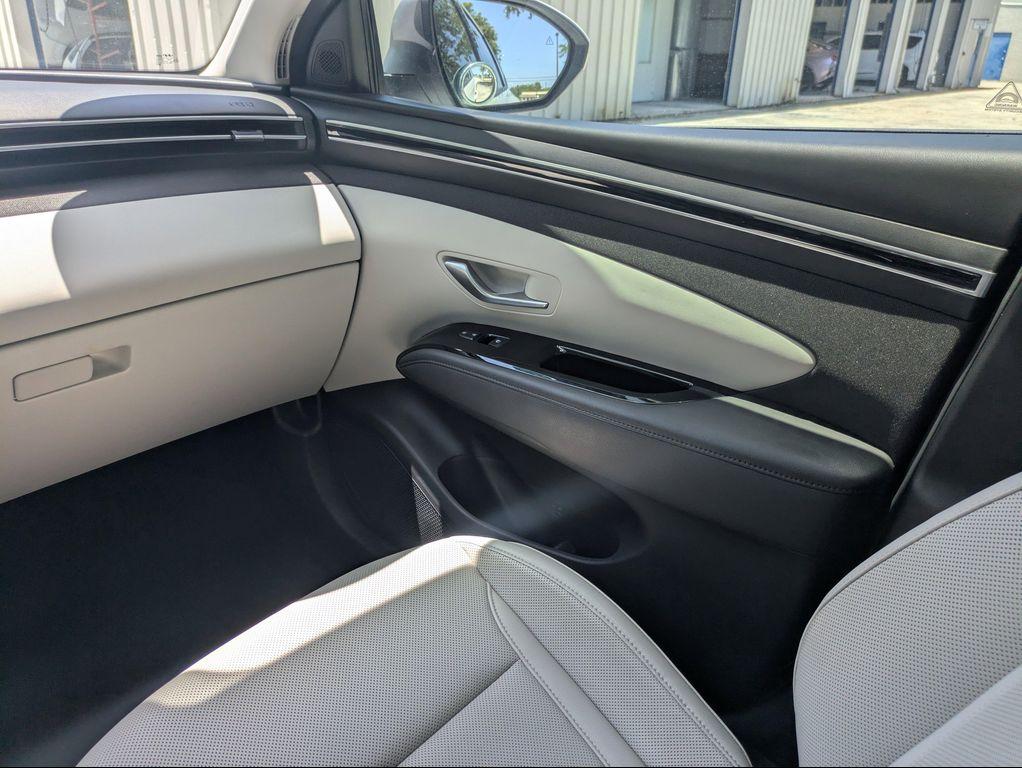 used 2024 Hyundai TUCSON Hybrid car, priced at $33,689