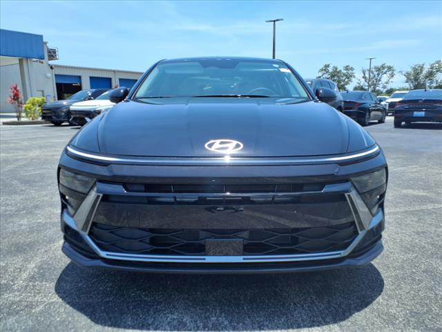 new 2025 Hyundai Sonata car
