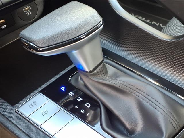 used 2025 Hyundai Elantra car