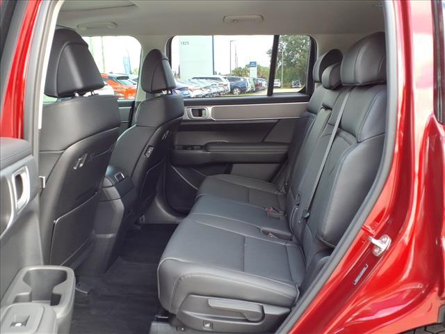 used 2025 Hyundai Santa Fe car, priced at $38,516