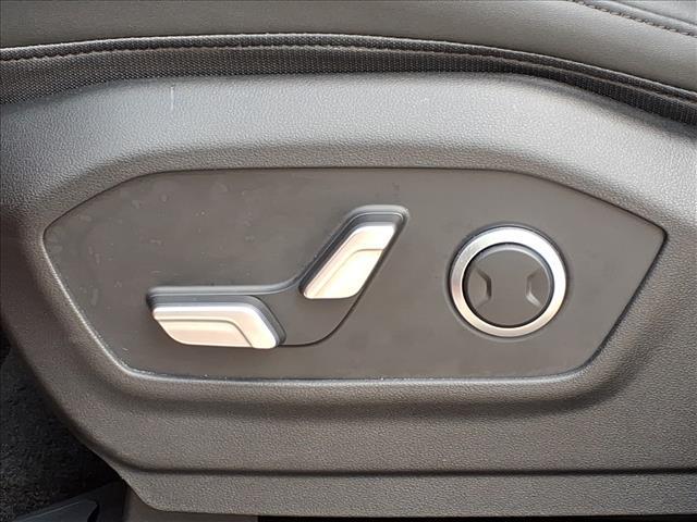 used 2025 Hyundai Santa Fe car, priced at $38,516