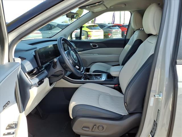 used 2025 Kia Carnival car, priced at $35,961