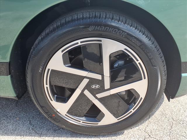 new 2026 Hyundai IONIQ 9 car, priced at $77,194