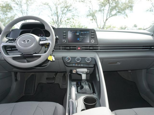 new 2021 Hyundai Elantra car