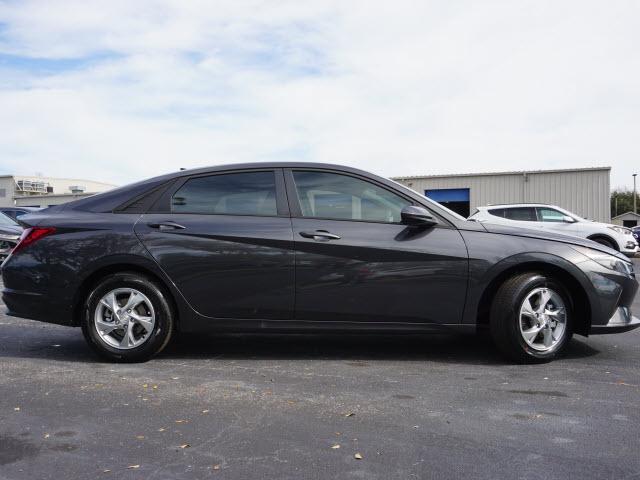 new 2021 Hyundai Elantra car