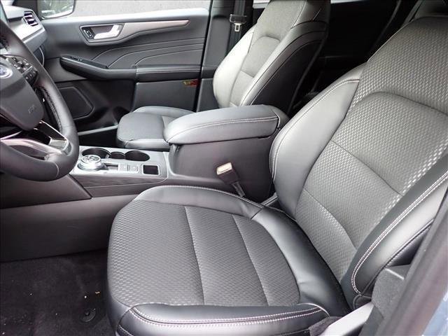 new 2026 Ford Escape PHEV car, priced at $31,637