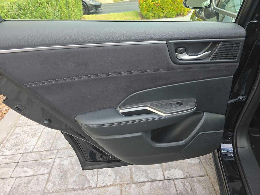 used 2018 Honda Clarity Plug-In Hybrid car, priced at $13,750