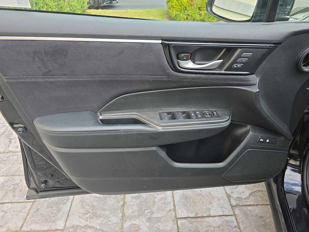 used 2018 Honda Clarity Plug-In Hybrid car, priced at $13,750