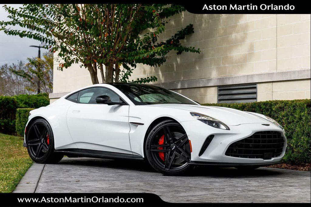 used 2025 Aston Martin Vantage car, priced at $203,900