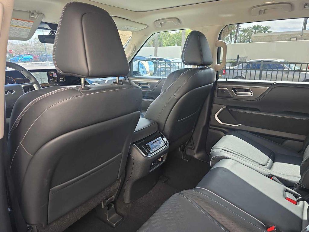 used 2025 INFINITI QX80 car, priced at $72,750