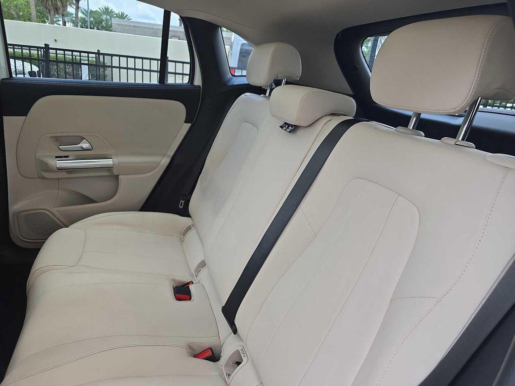 used 2021 Mercedes-Benz GLA 250 car, priced at $22,900