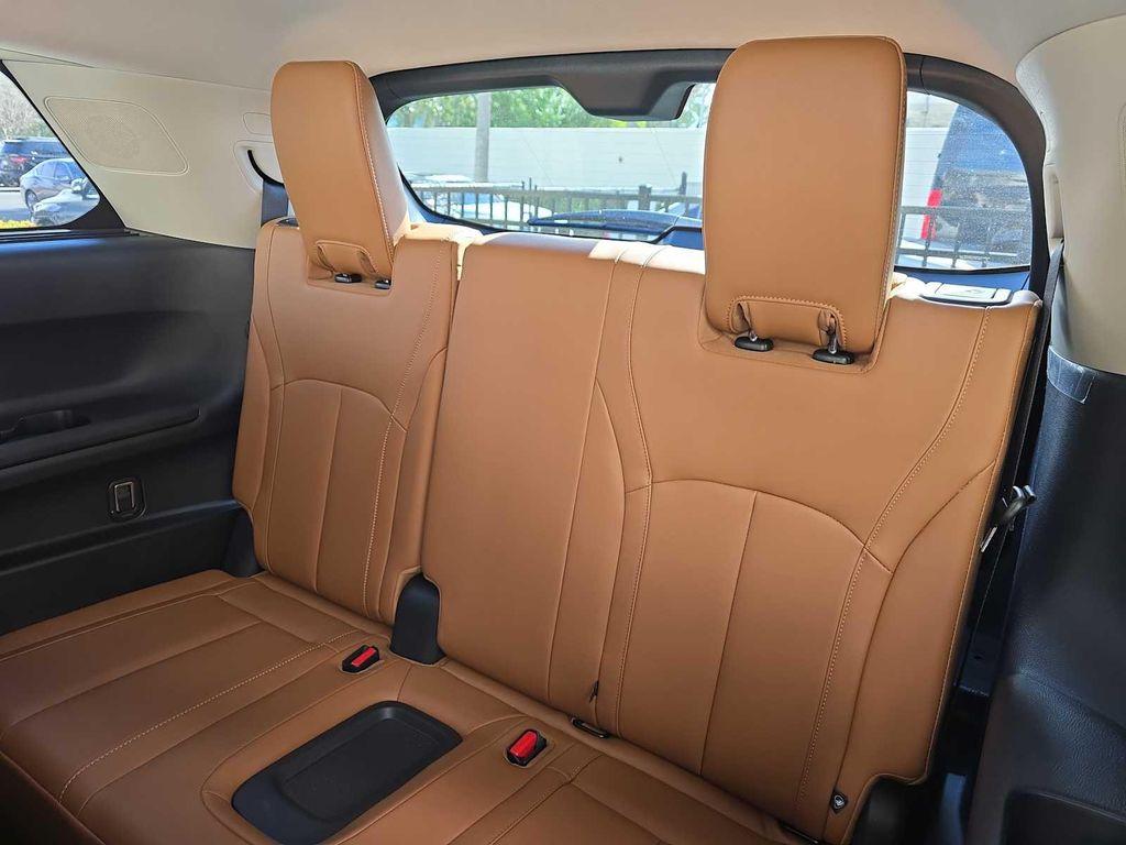 used 2025 INFINITI QX60 car, priced at $47,500