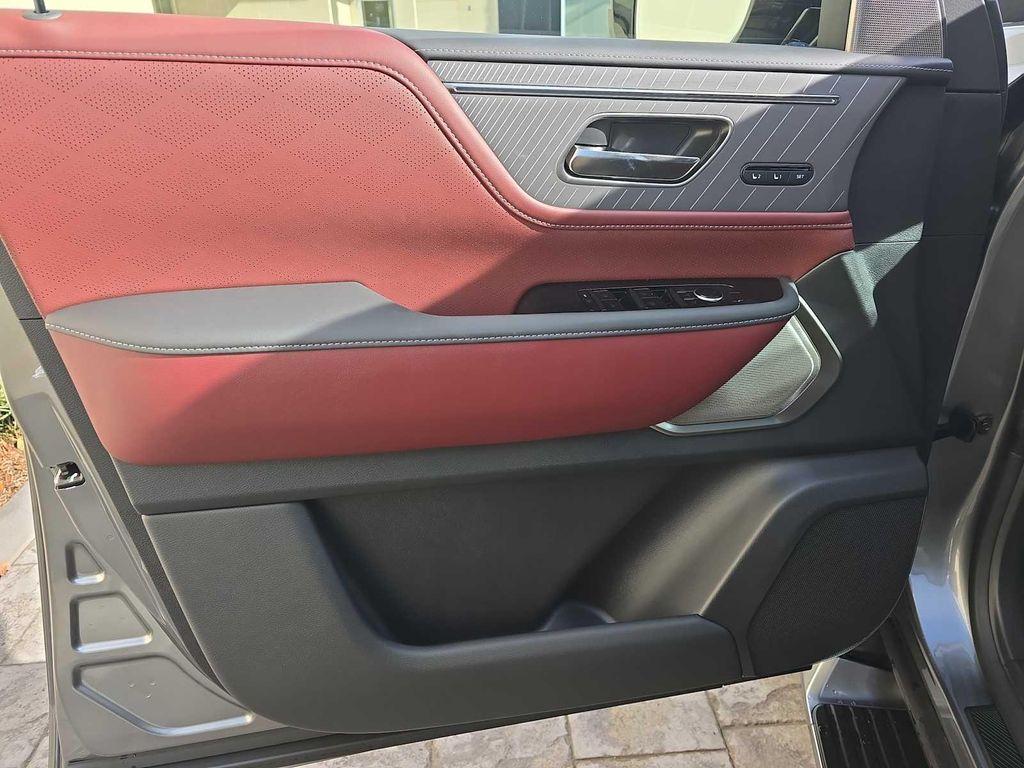 new 2026 INFINITI QX80 car, priced at $109,655