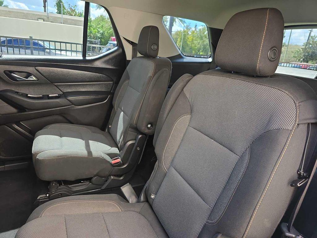 used 2018 Chevrolet Traverse car, priced at $5,750