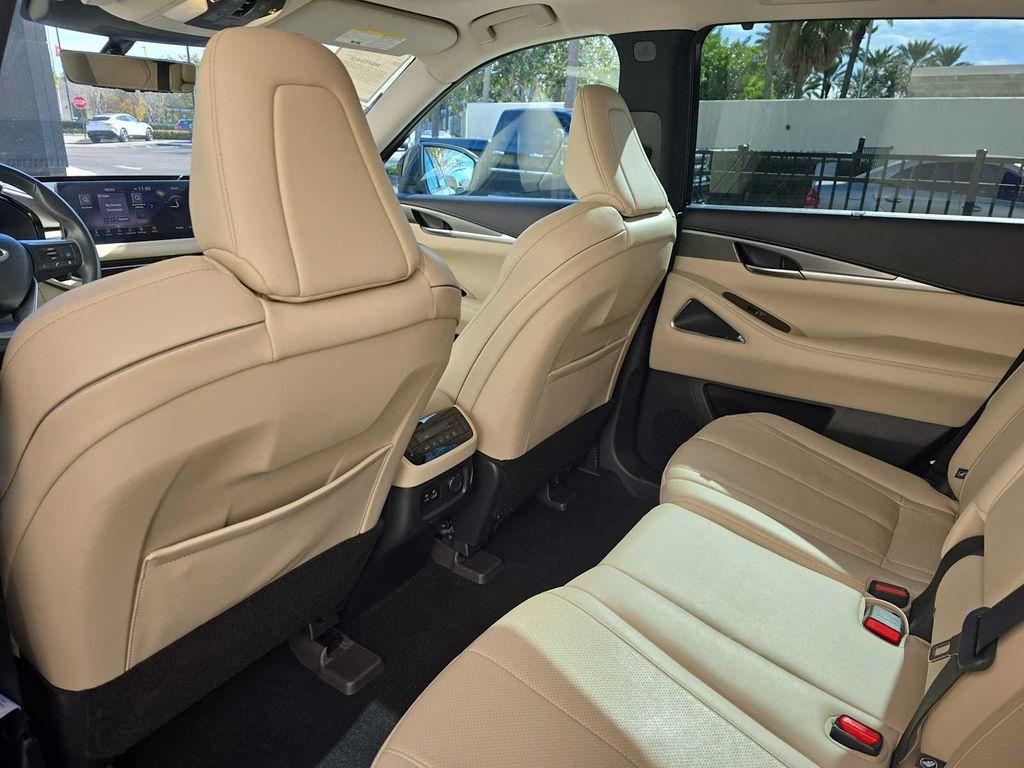 used 2023 INFINITI QX60 car, priced at $36,900