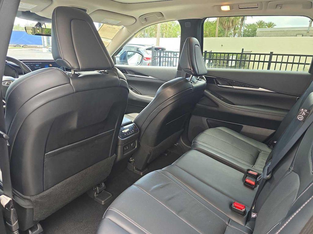 used 2023 INFINITI QX60 car, priced at $31,500