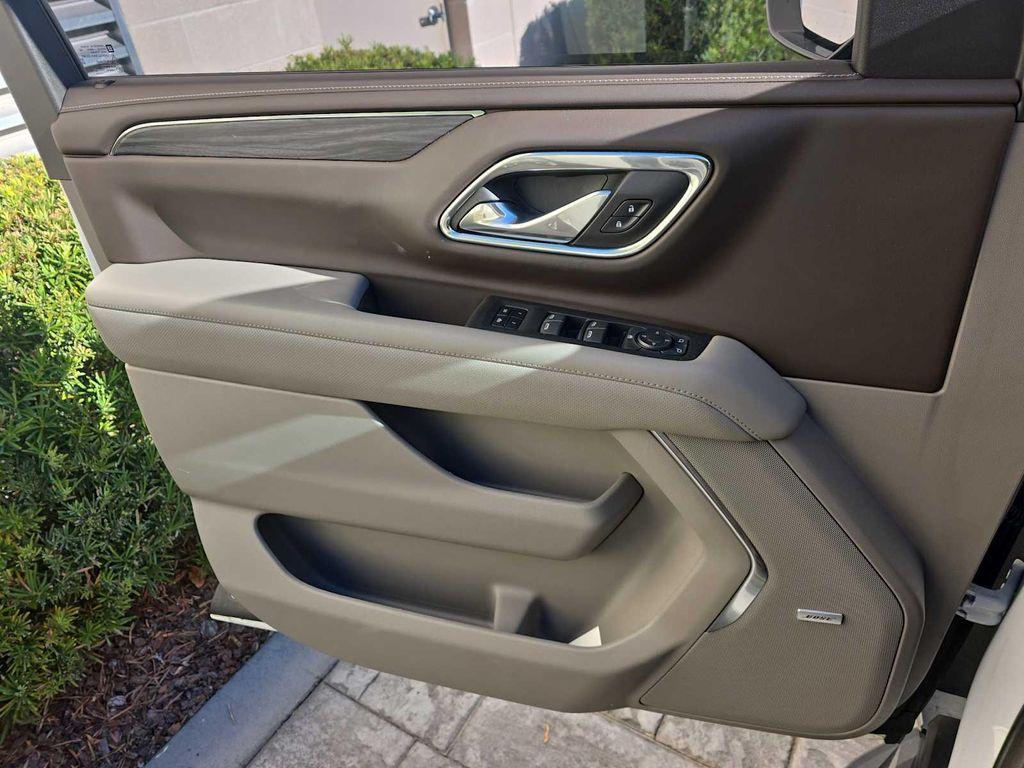 used 2023 GMC Yukon car, priced at $48,900