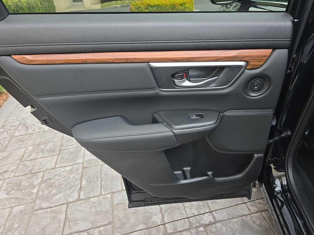 used 2021 Honda CR-V car, priced at $24,900