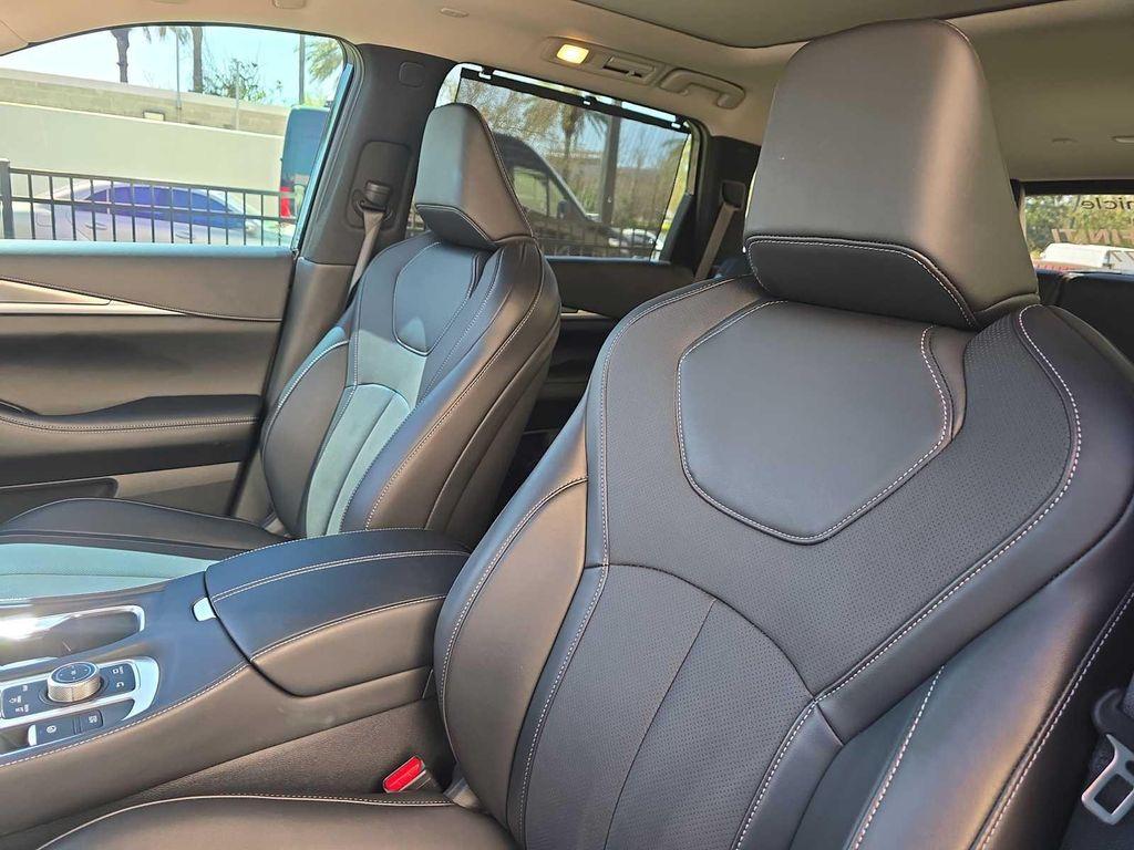 used 2026 INFINITI QX60 car, priced at $44,900